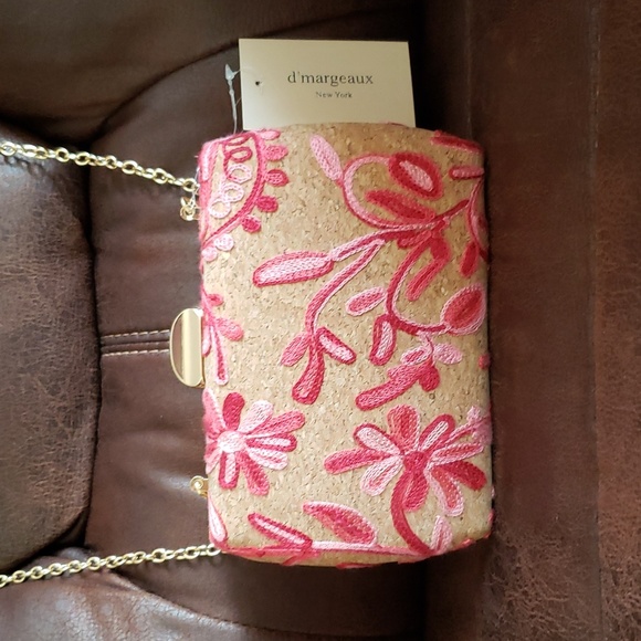 D' Margeaux New York Women's Cork Clutch - Picture 4 of 14